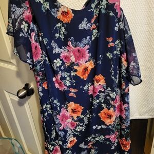R&K summer dress with lining and zipper back size 18w navy blue with floral